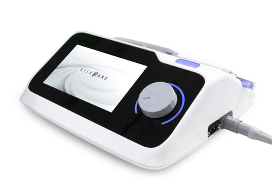 2.0 Appareil de soins du visage à hydratation profonde 110V / 220V Nano-aiguille de mésothérapie